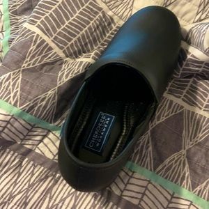 Cherokee clogs in black